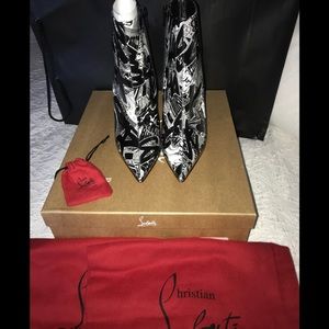 NEW Christian Louboutin